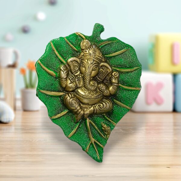 Leaf Ganesh Wall Decoration Handicraft